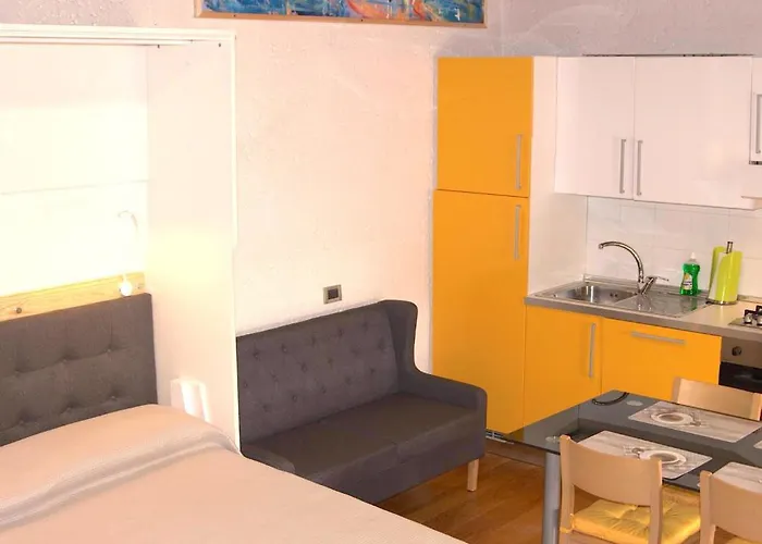 Aly D'angelo Torre - Immobiliare Azzurra Bardolino